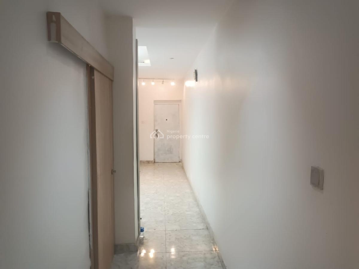 24 Hours Power 1 Bedroom Apartment Top Floor, Lekki Conservation, Lekki, Lagos, Mini Flat (room and Parlour) for Rent