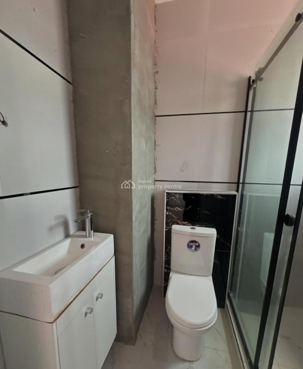 Newly Built and Serviced 2 Bedroom En-suite Flat with an Enclosed Fitt, Ikate, Lekki, Lagos, Flat / Apartment for Sale