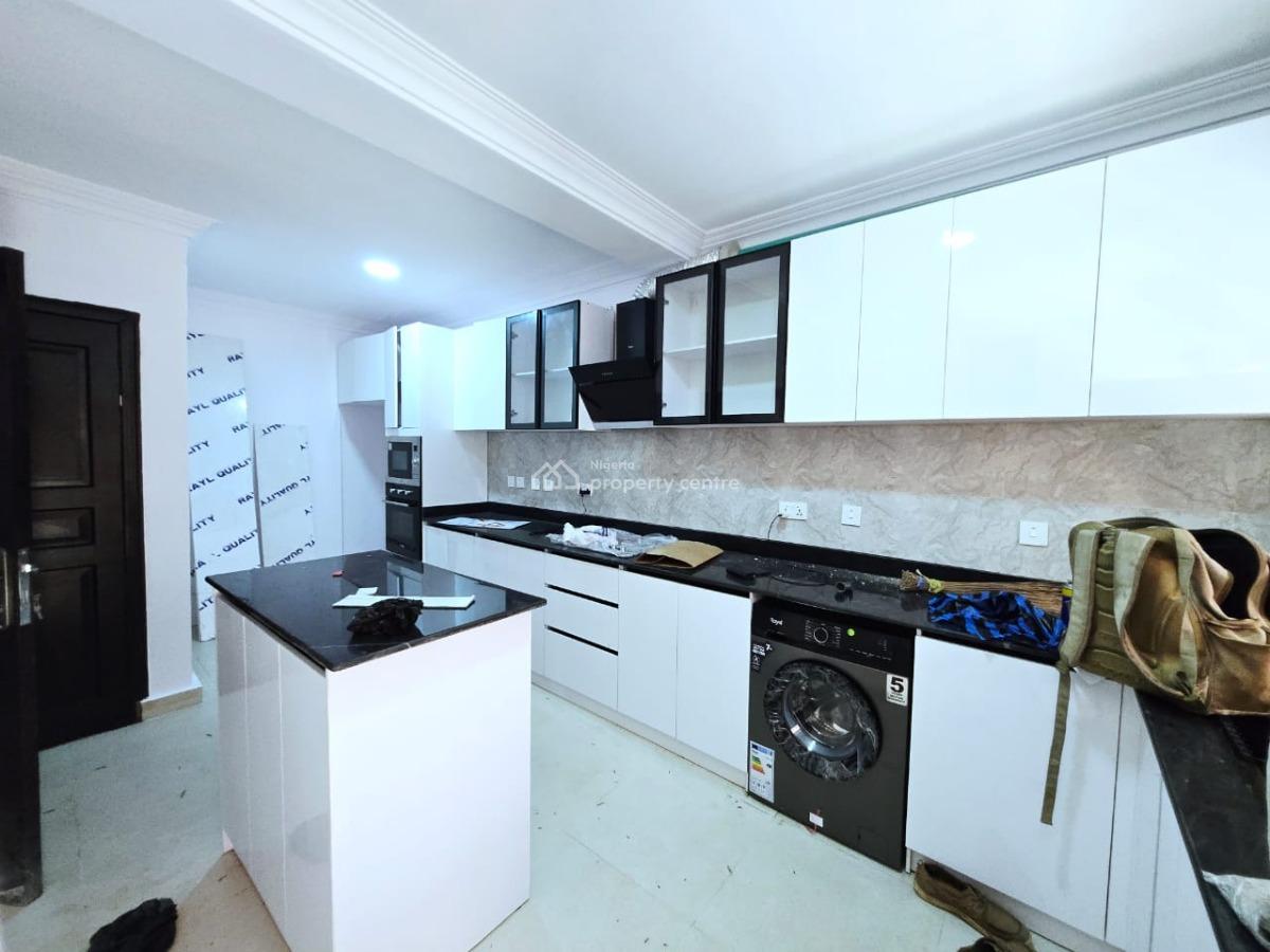 5 Bedrooms Semi Detached Duplex + 2 Rooms Bq, Lekki Phase 1, Lekki, Lagos, Semi-detached Duplex for Rent