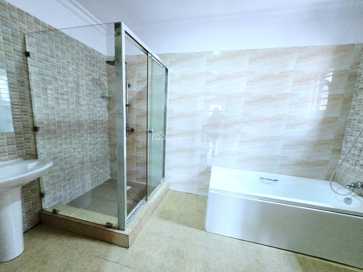 5 Bedrooms Semi Detached Duplex + 2 Rooms Bq, Lekki Phase 1, Lekki, Lagos, Semi-detached Duplex for Rent