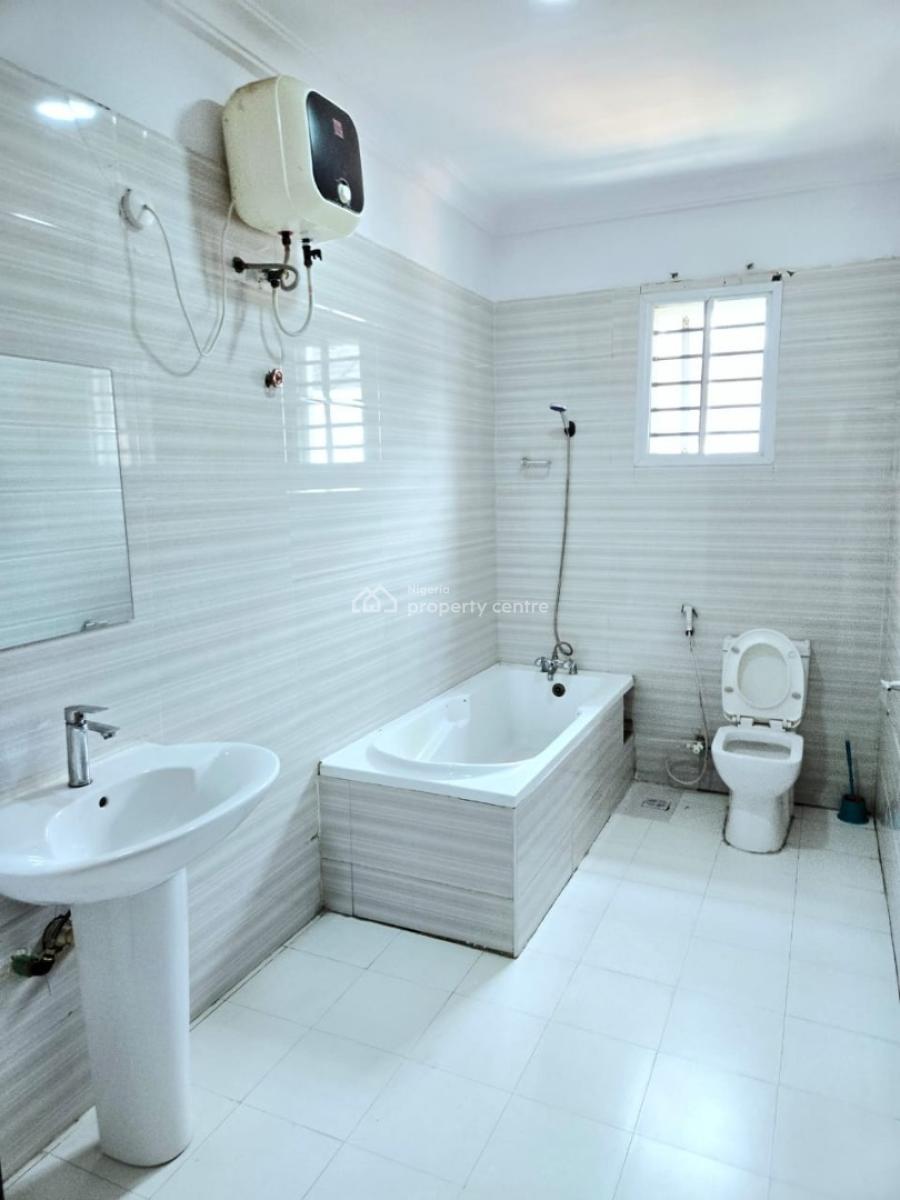 5 Bedrooms Semi Detached Duplex + 2 Rooms Bq, Lekki Phase 1, Lekki, Lagos, Semi-detached Duplex for Rent