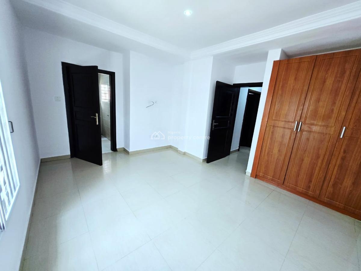 5 Bedrooms Semi Detached Duplex + 2 Rooms Bq, Lekki Phase 1, Lekki, Lagos, Semi-detached Duplex for Rent