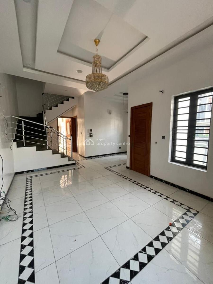 Distress 4 Bedroom Semi Detached Duplex with Bq, Osapa, Lekki, Lagos, Semi-detached Duplex for Sale