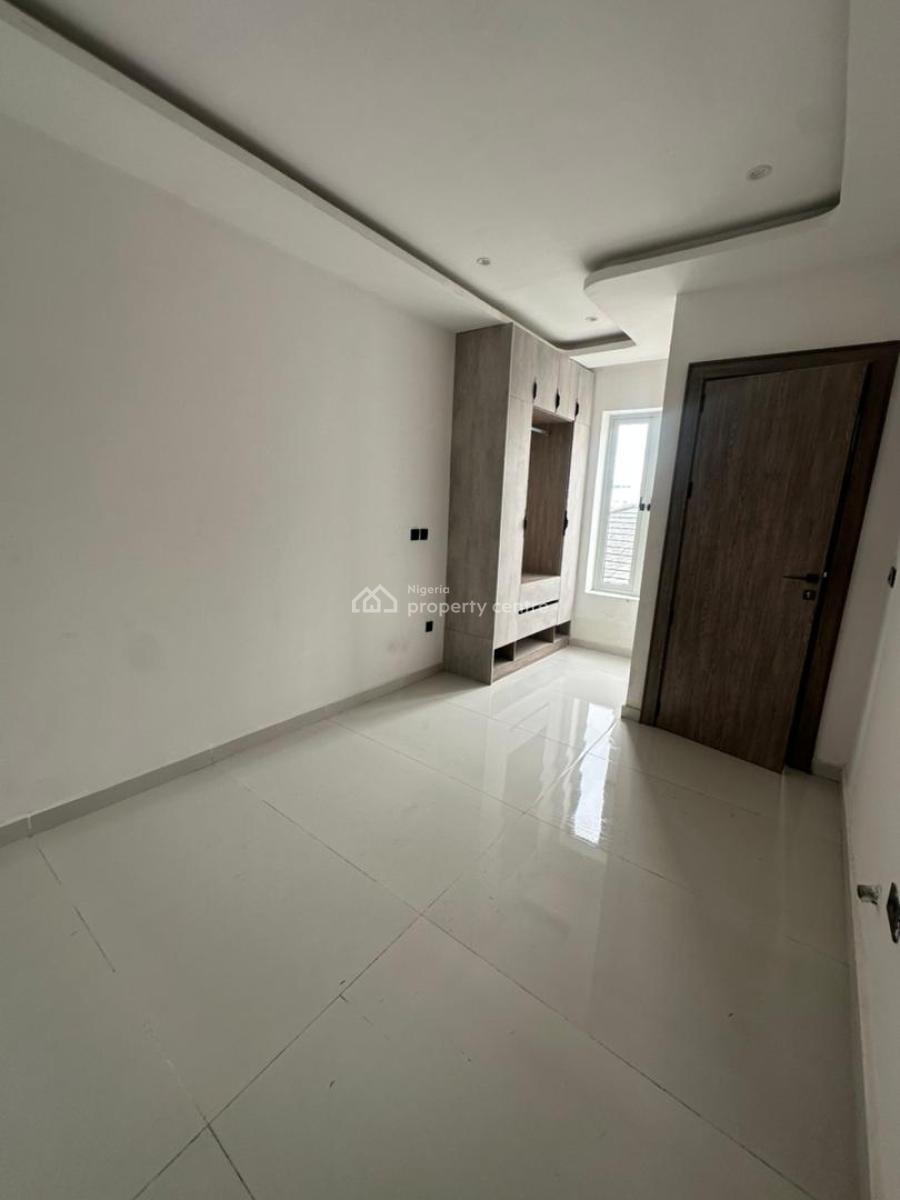 2 Bedroom Apartment with Swimming Pool and Gym, Lekki Phase 1, Lekki, Lagos, Flat / Apartment for Sale