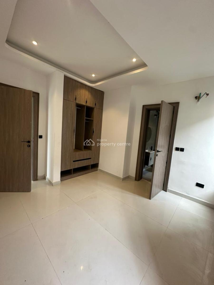 2 Bedroom Apartment with Swimming Pool and Gym, Lekki Phase 1, Lekki, Lagos, Flat / Apartment for Sale