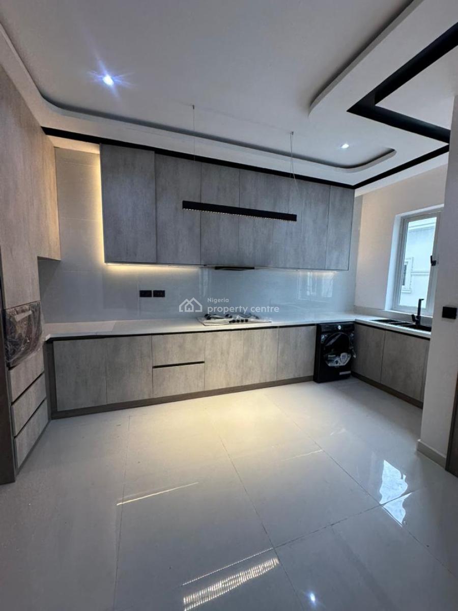 2 Bedroom Apartment with Swimming Pool and Gym, Lekki Phase 1, Lekki, Lagos, Flat / Apartment for Sale