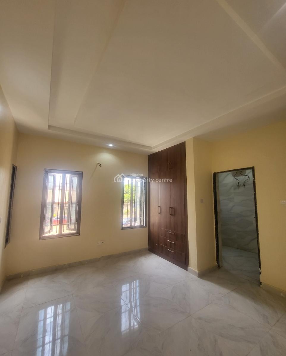 Luxurious Massive 3bedroom Flat Brand New, By Old Secteriate, Garki, Abuja, Flat / Apartment for Rent