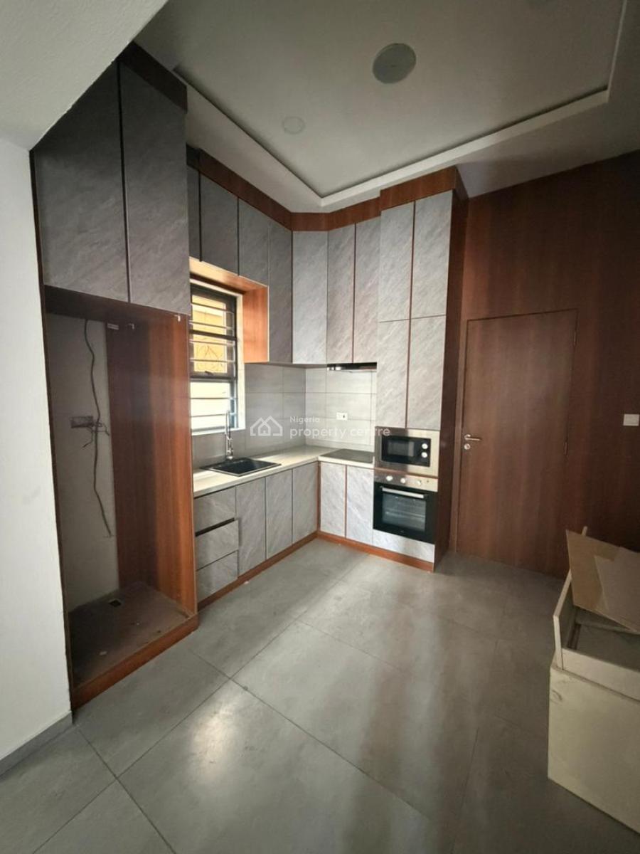 Well Maintained Fully Detached House Self Compound, Lekki Phase 1, Lekki, Lagos, House for Rent