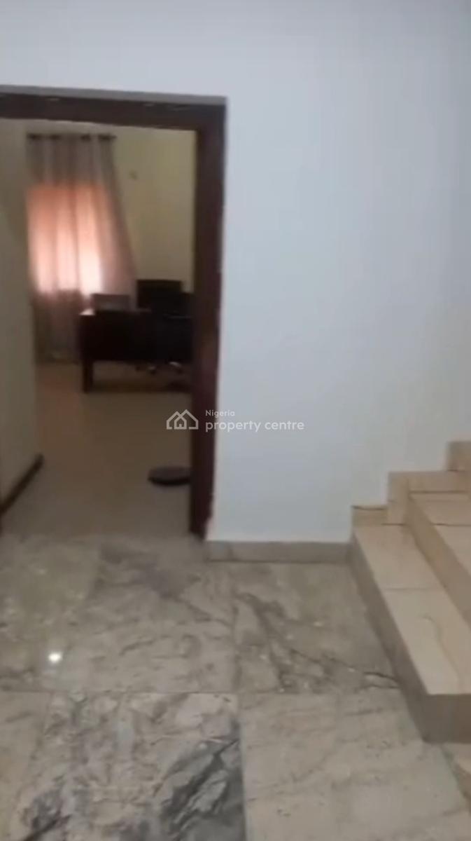 Architecturally Design 3 Bedrooms and Bq with Stairs Case to The Rooms, Wuse 2, Abuja, Flat / Apartment for Rent