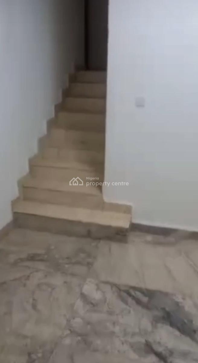 Architecturally Design 3 Bedrooms and Bq with Stairs Case to The Rooms, Wuse 2, Abuja, Flat / Apartment for Rent