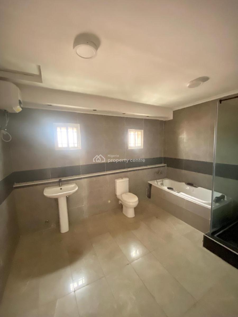 4 Bedroom, Off Admiralty Way, Lekki Phase 1, Lekki, Lagos, Flat / Apartment for Rent