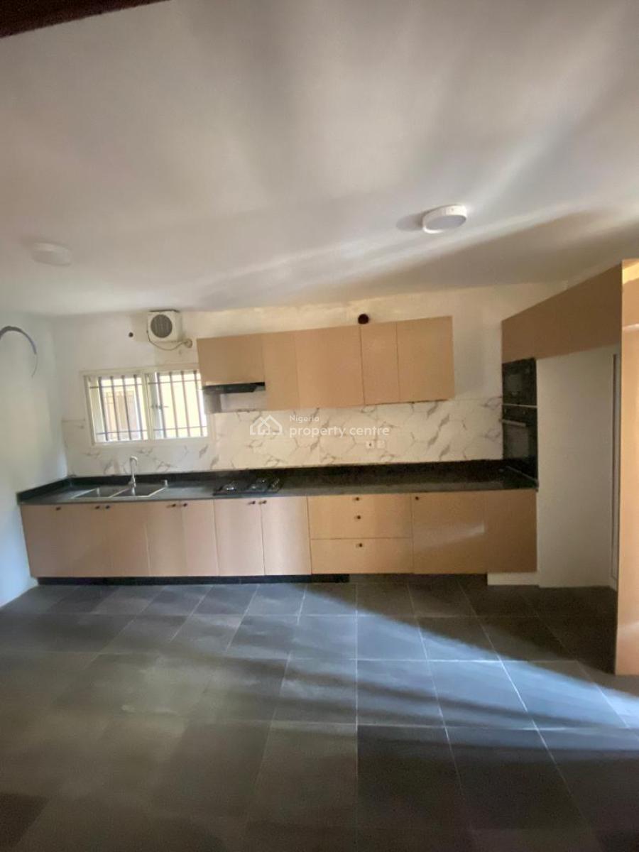 4 Bedroom, Off Admiralty Way, Lekki Phase 1, Lekki, Lagos, Flat / Apartment for Rent