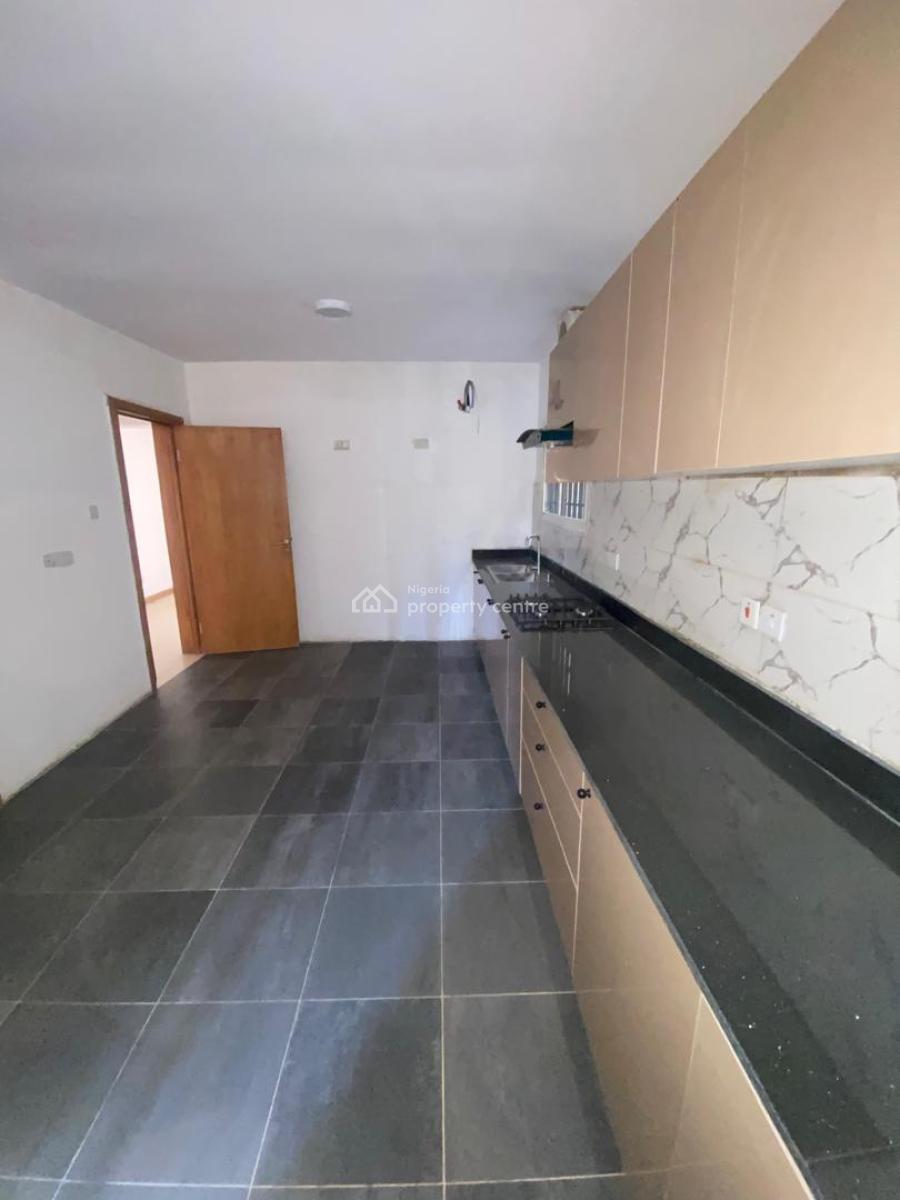4 Bedroom, Off Admiralty Way, Lekki Phase 1, Lekki, Lagos, Flat / Apartment for Rent
