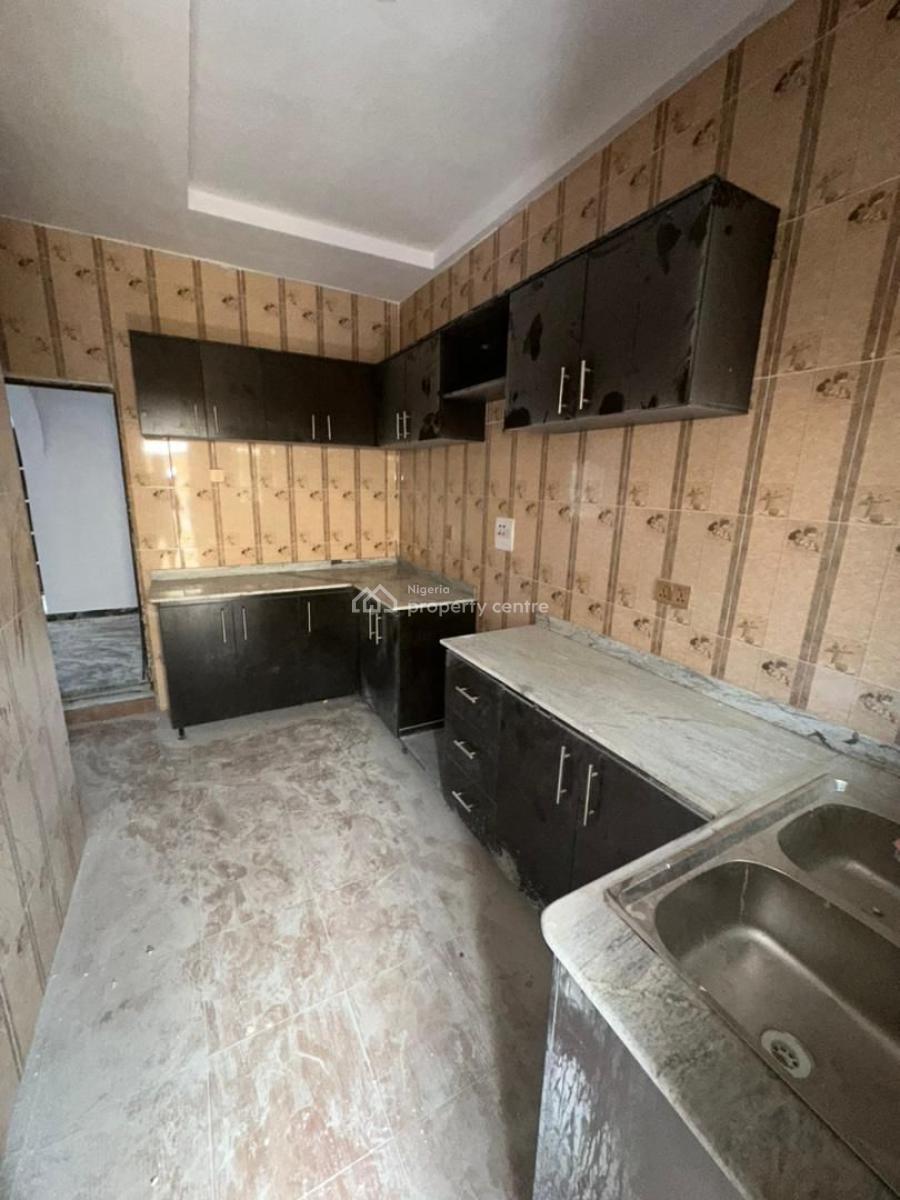 a Well Structured 4 Units of 2 &3 Bedroom Flats, Agara Estate, Akala Express, Ibadan, Oyo, Block of Flats for Sale