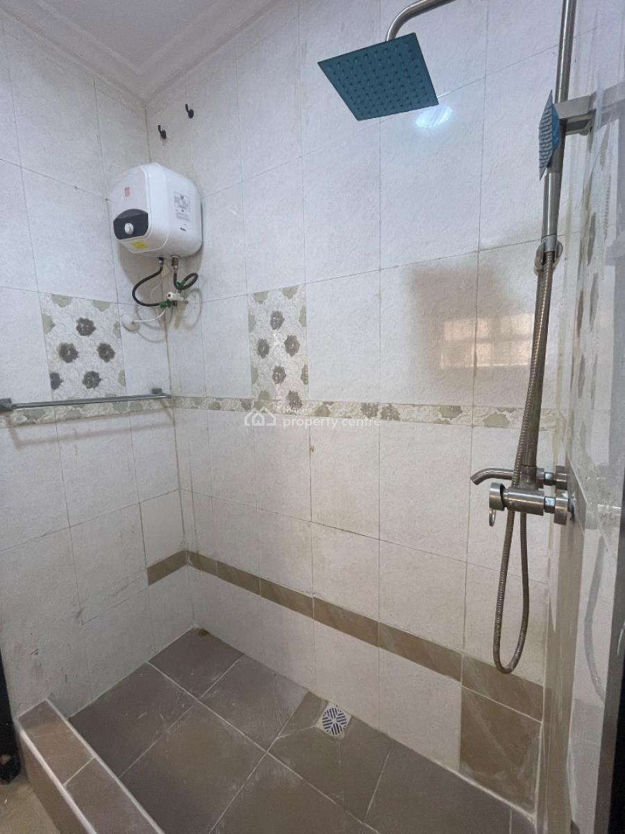 Cozy Mini Flat (one Bedroom), Ajiran Mews Estate, Prime Water View ( Close Proximity to Ikate ), Lekki, Lagos, Mini Flat (room and Parlour) for Rent