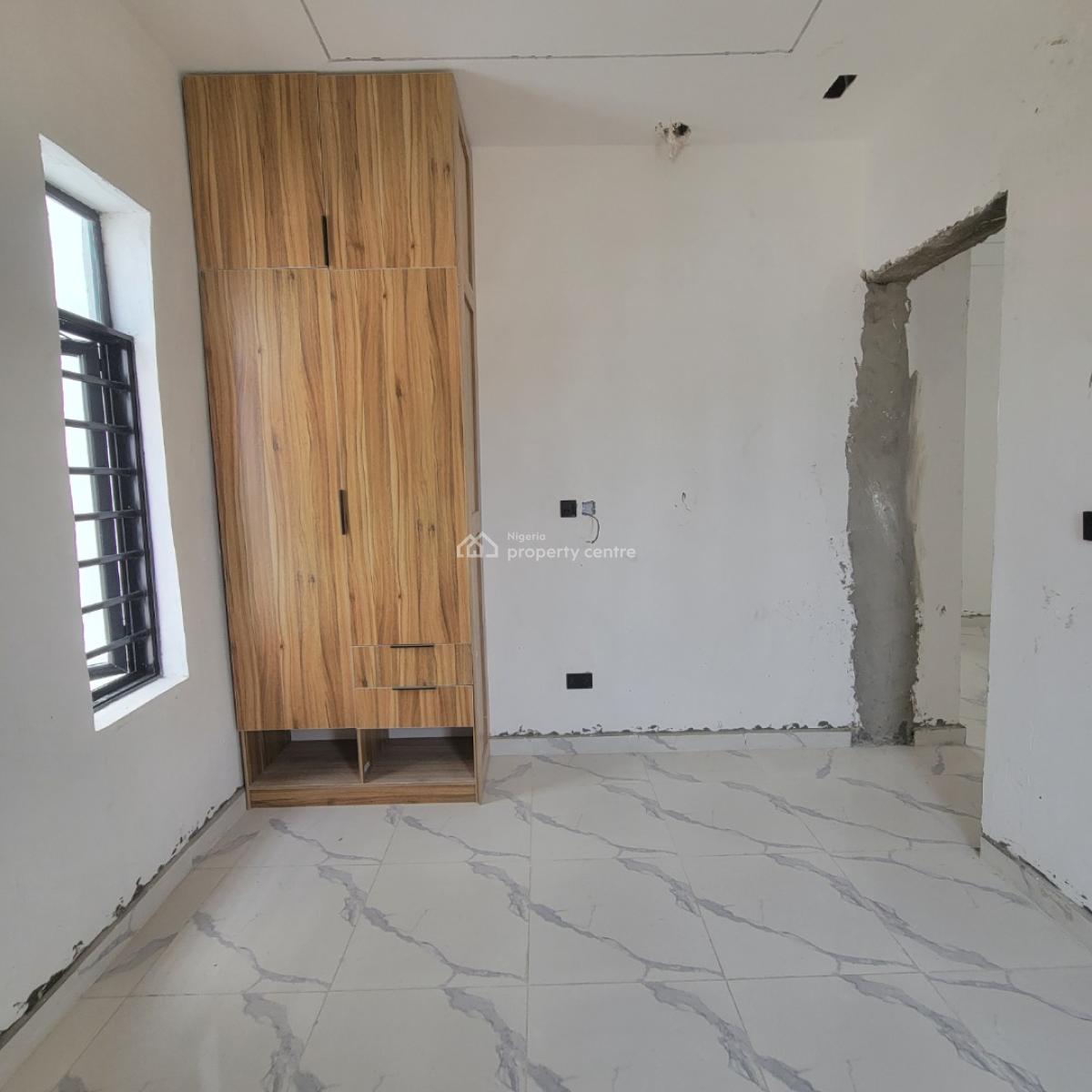 Excellent 4bedroom Terrace Duplex Self Compound, Sangotedo, Ajah, Lagos, Terraced Duplex for Sale