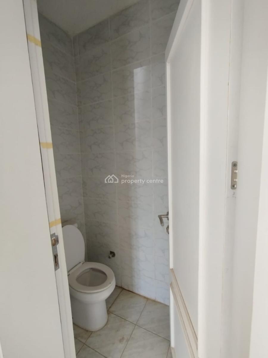 Standard 3bedroom Flat on The Ground Floor Along a Tarred Road, Jahi, Abuja, Flat / Apartment for Rent