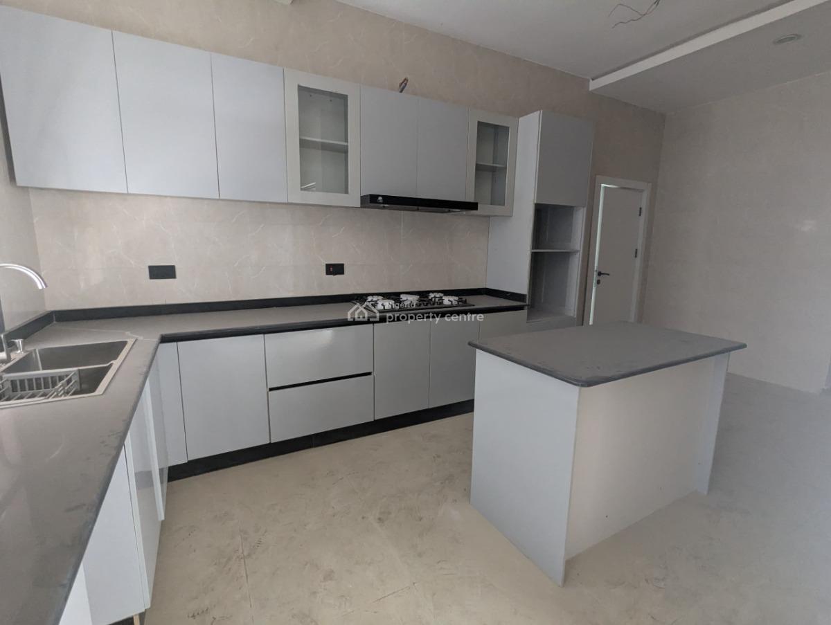 3 Bedroom Apartment with Bq, Lekki Phase 1, Lekki, Lagos, Flat / Apartment for Sale