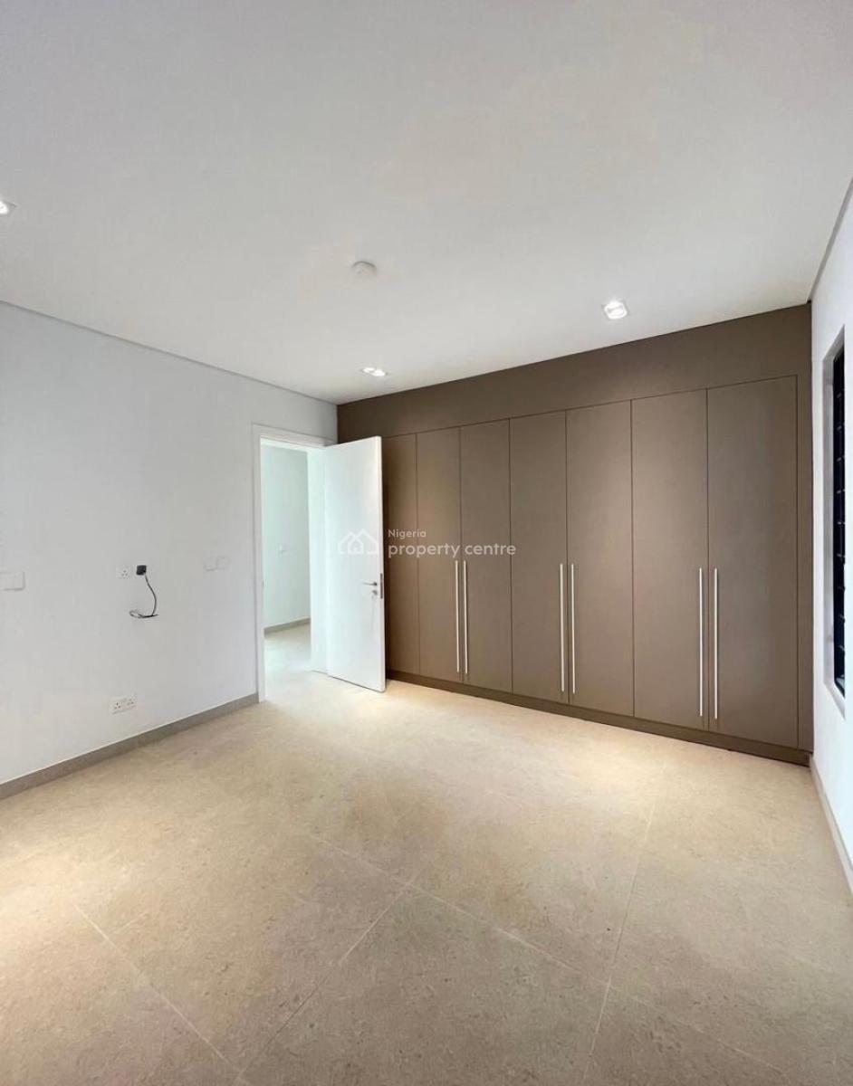 Luxury 6 Bedroom Fully Detached Duplex in a Mini Estate, Banana Island, Ikoyi, Lagos, House for Sale
