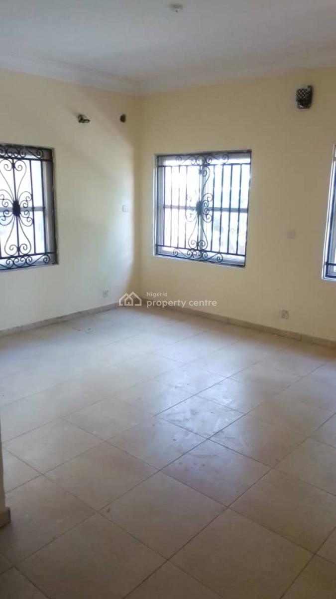 Luxurious Upstairs Share Apartment at Ajah Ilaje Off Mobil Road, Ajah Ilaje Off Mobil Road, Ajah, Lagos, Self Contain (single Rooms) for Rent