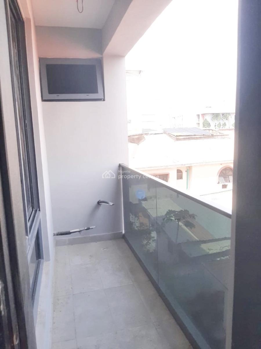 Newly Built Luxury 3 Bedroom Flat with Bq, Lekki Phase 1, Lekki, Lagos, Flat / Apartment for Rent