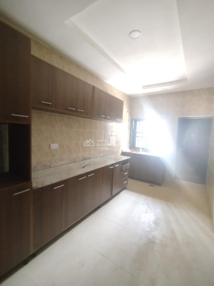 Standard 4bedroom Terrace Duplex with Bq on a Tarred Road, Jahi, Abuja, Terraced Duplex for Rent