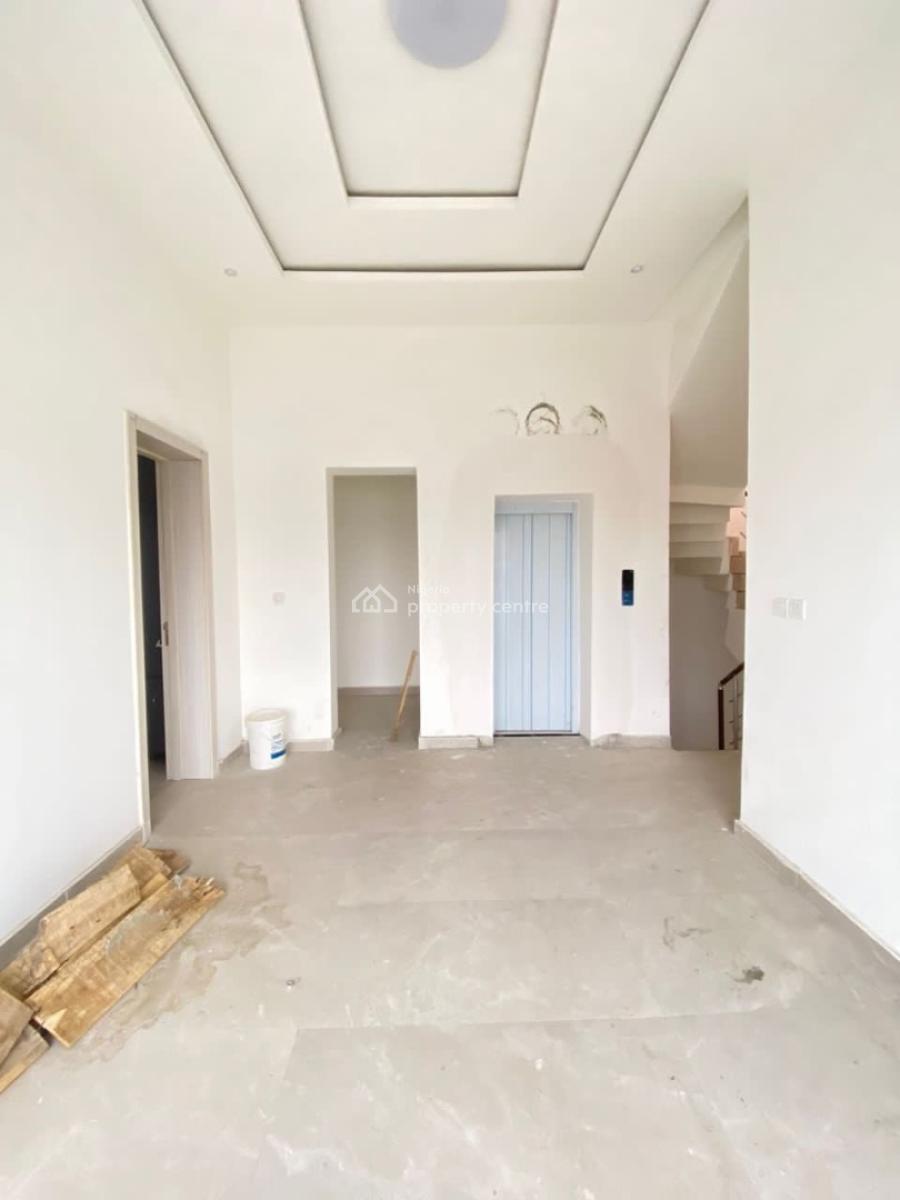 4bedroom Duplex with a Bq, Lekki Phase 1, Lekki, Lagos, Terraced Duplex for Rent