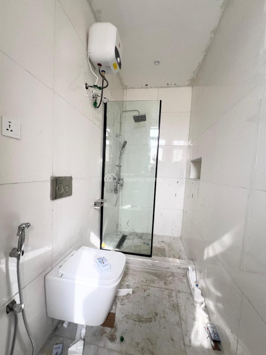 Luxury 2 Bedroom Serviced Apartment in a Secure Estate, Ologolo, Lekki, Lagos, Flat / Apartment for Sale