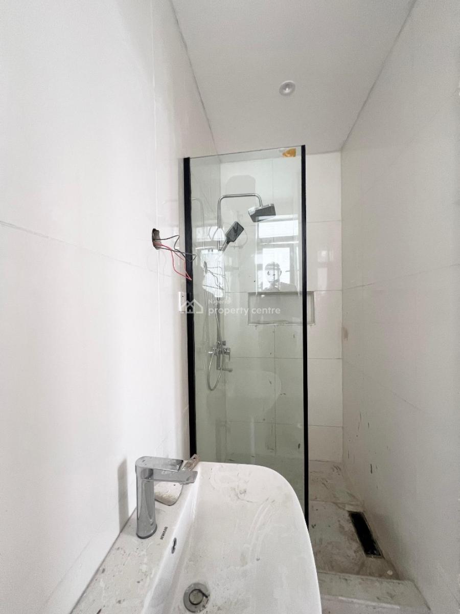 Luxury 2 Bedroom Serviced Apartment in a Secure Estate, Ologolo, Lekki, Lagos, Flat / Apartment for Sale