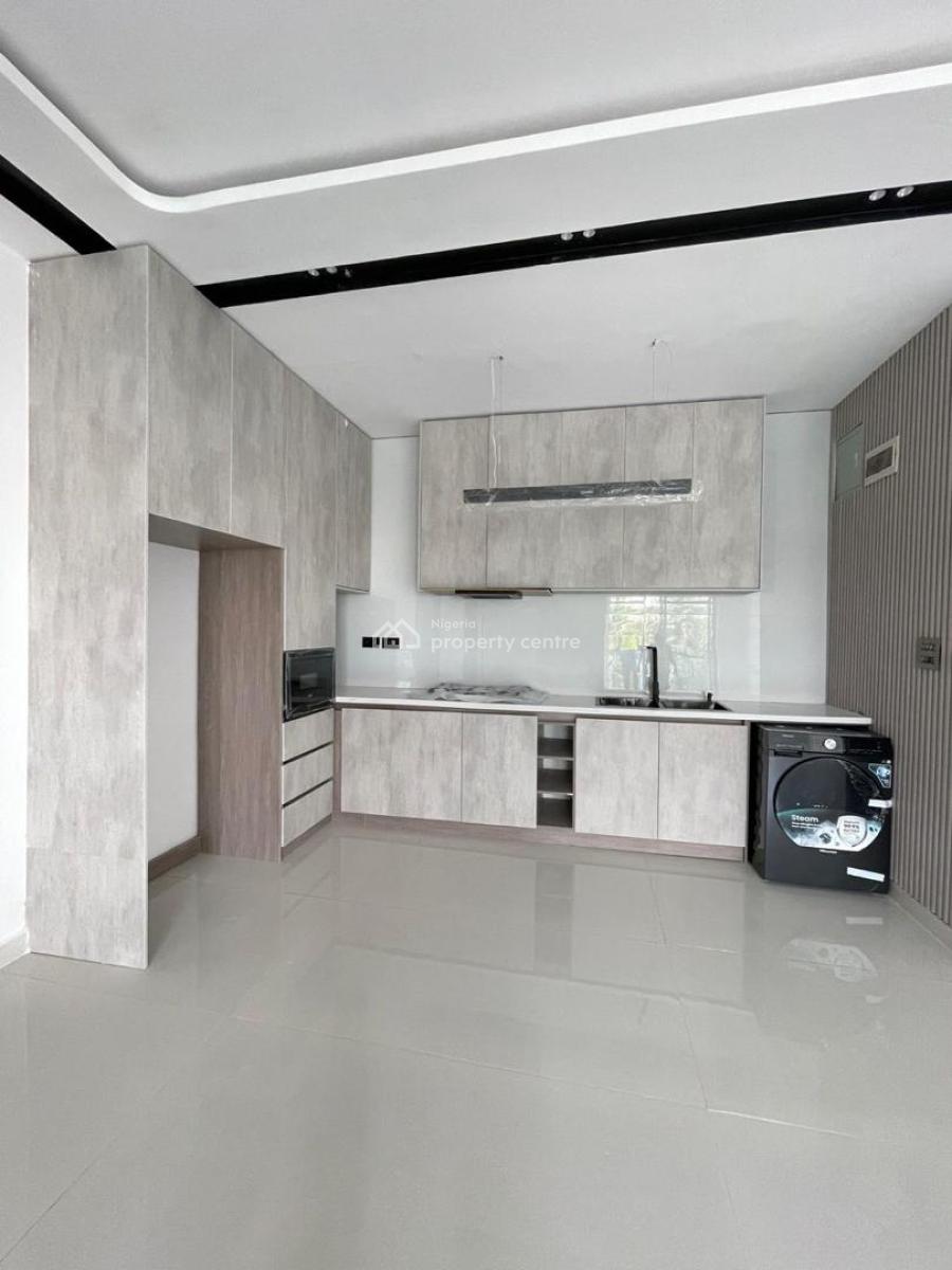 Amazingly Built 2 Bed Apartment with Elevator, Gym Swimming Pool, Lekki Phase 1, Lekki, Lagos, Flat / Apartment for Sale