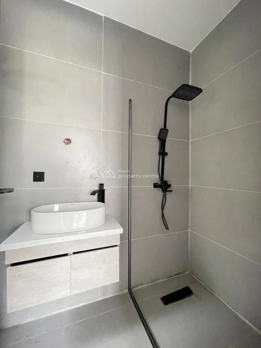 Amazingly Built 2 Bed Apartment with Elevator, Gym Swimming Pool, Lekki Phase 1, Lekki, Lagos, Flat / Apartment for Sale