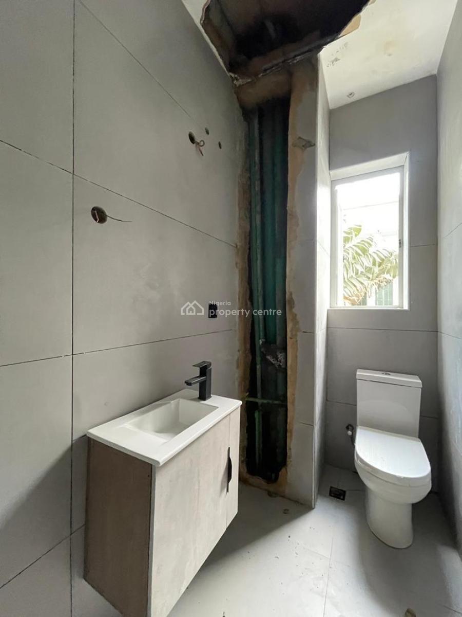 Amazingly Built 2 Bed Apartment with Elevator, Gym Swimming Pool, Lekki Phase 1, Lekki, Lagos, Flat / Apartment for Sale