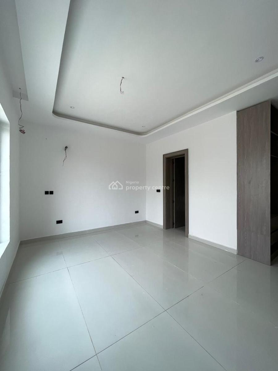 Amazingly Built 2 Bed Apartment with Elevator, Gym Swimming Pool, Lekki Phase 1, Lekki, Lagos, Flat / Apartment for Sale