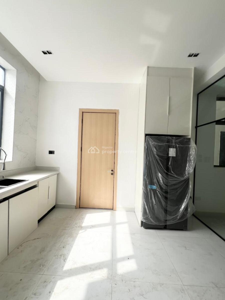 Adorable 2 Bedroom Serviced Apartment + Gym & Pool in a Secure Estate, Osapa London, Lekki, Lagos, Flat / Apartment for Sale