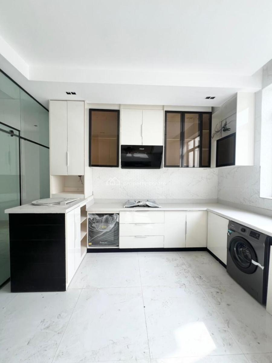 Adorable 2 Bedroom Serviced Apartment + Gym & Pool in a Secure Estate, Osapa London, Lekki, Lagos, Flat / Apartment for Sale