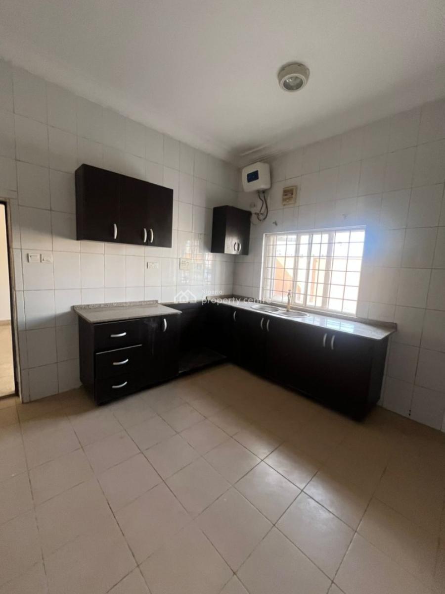 Standard 3bedroom Flat on The Ground Floor Along a Tarred Road, Jahi, Abuja, Flat / Apartment for Rent