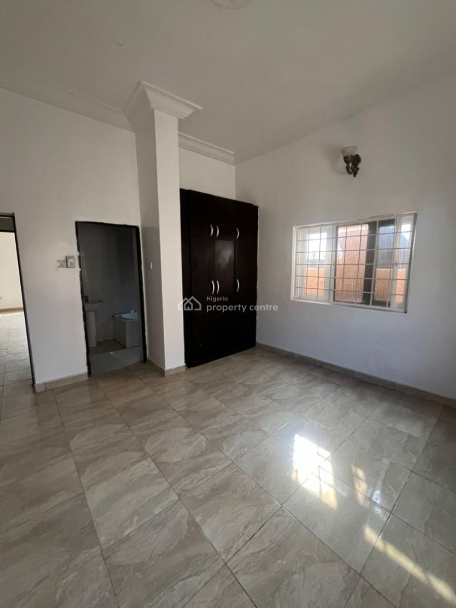 Standard 3bedroom Flat on The Ground Floor Along a Tarred Road, Jahi, Abuja, Flat / Apartment for Rent