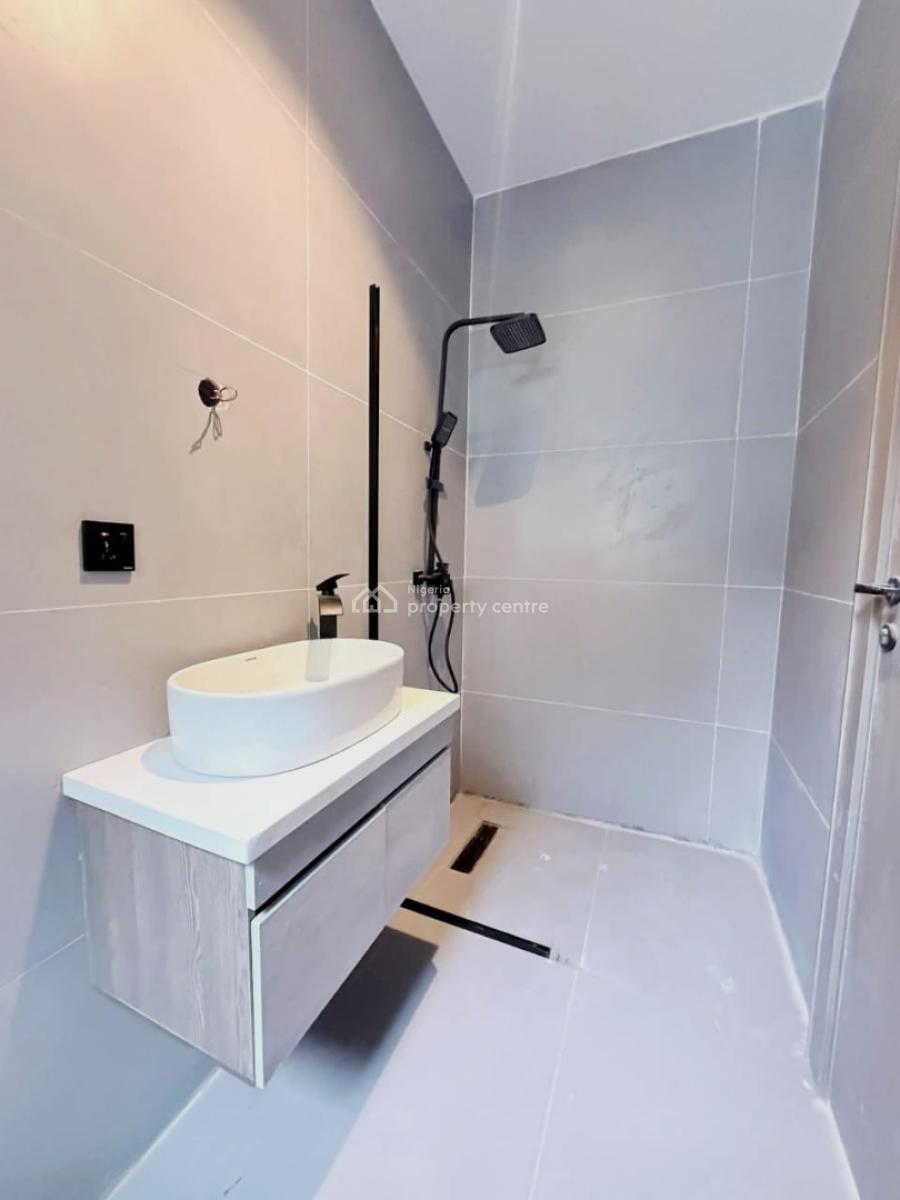 Luxury Brand New 2 Bedroom Apartment, Lekki Phase 1, Lekki, Lagos, Flat / Apartment for Sale