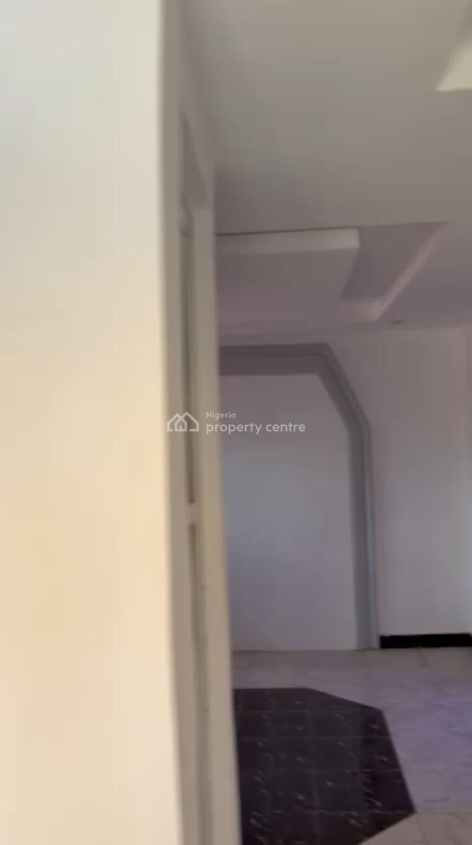 Spacious 2bedroom Apartment, Omole Phase 2, Ikeja, Lagos, Flat / Apartment for Rent