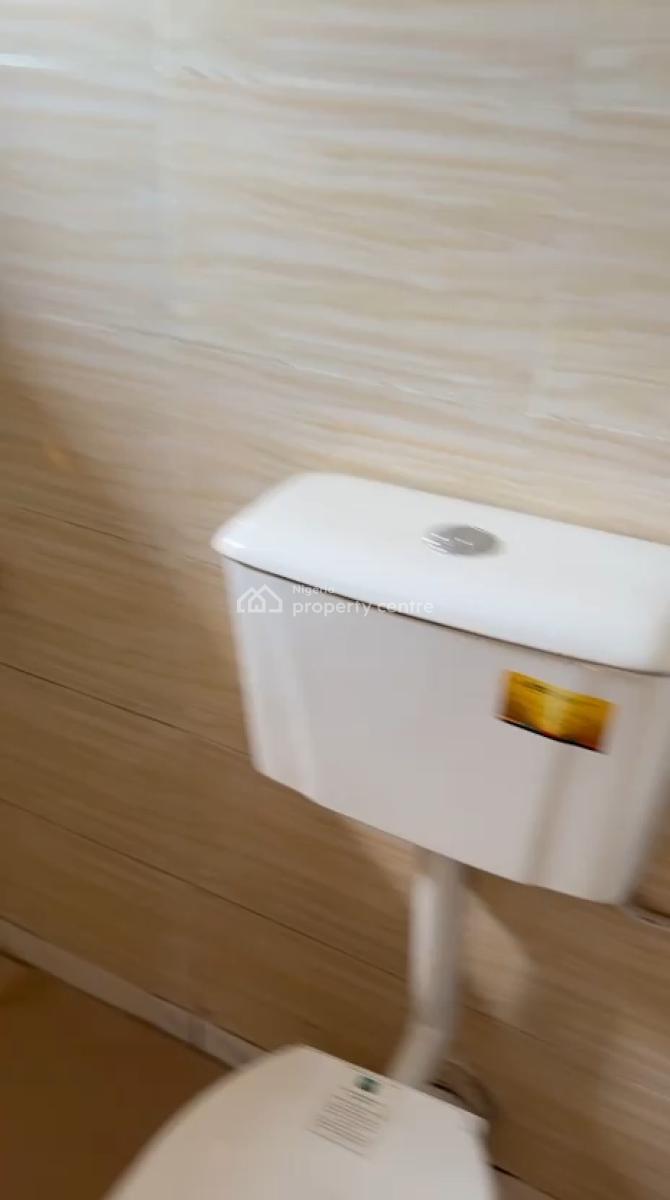 Spacious 2bedroom Apartment, Omole Phase 2, Ikeja, Lagos, Flat / Apartment for Rent