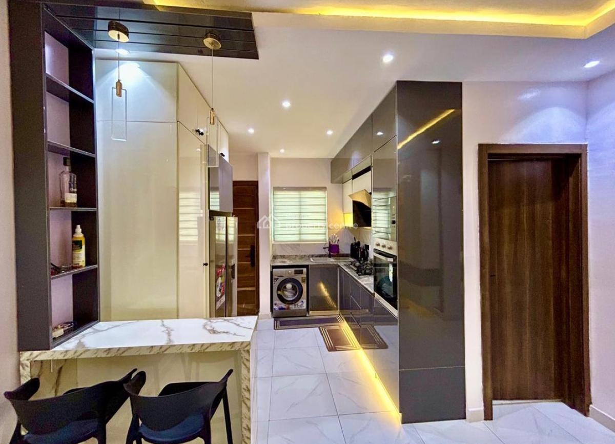 Serviced 2 Bedroom Apartment with Lift, Bera Estate Off Chevron Drive, Idado, Lekki, Lagos, Flat / Apartment for Rent