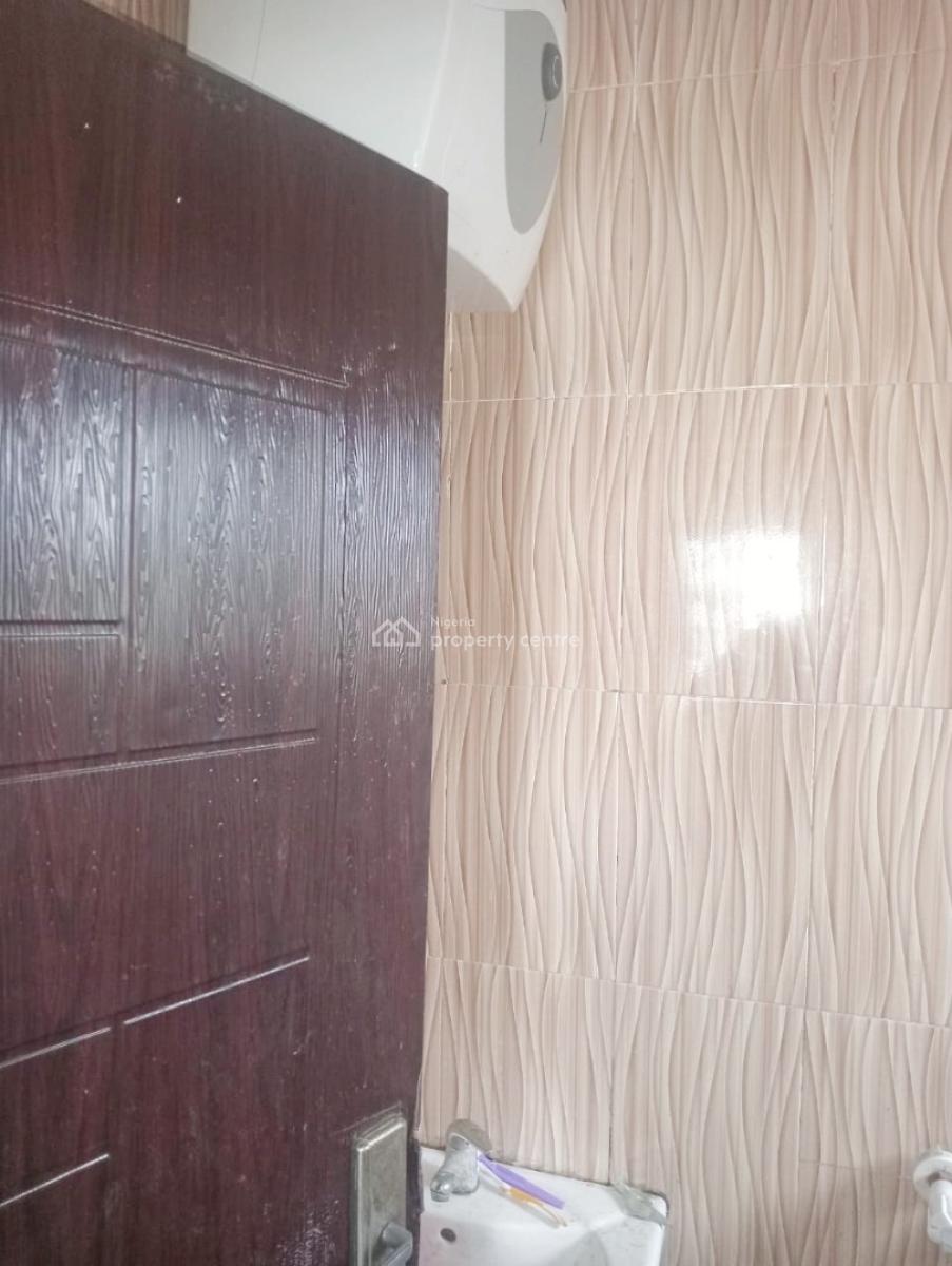 Luxury 2 Bedroom Flat, Extension, Omole Phase 2, Ikeja, Lagos, Flat / Apartment for Rent