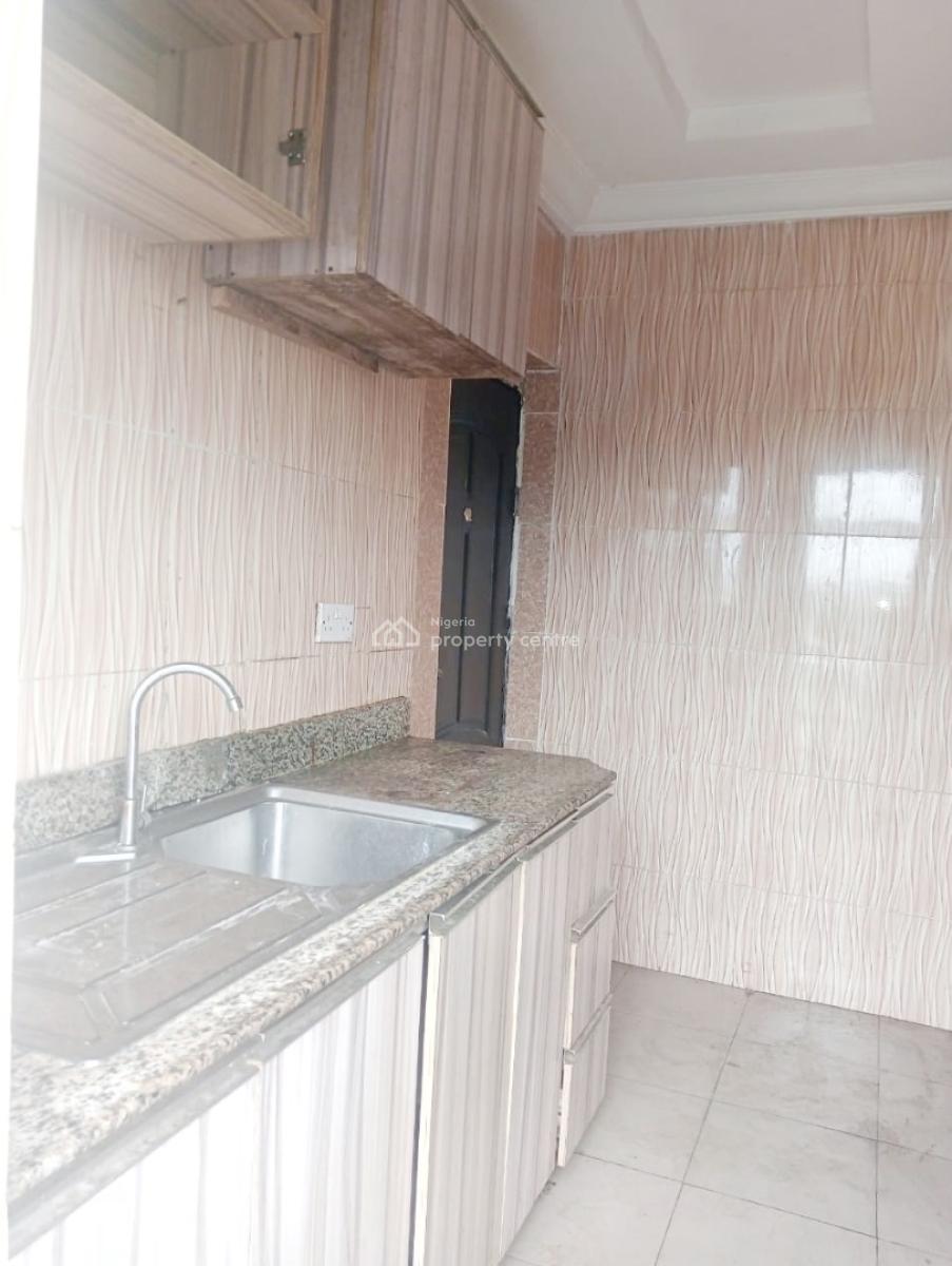 Luxury 2 Bedroom Flat, Extension, Omole Phase 2, Ikeja, Lagos, Flat / Apartment for Rent