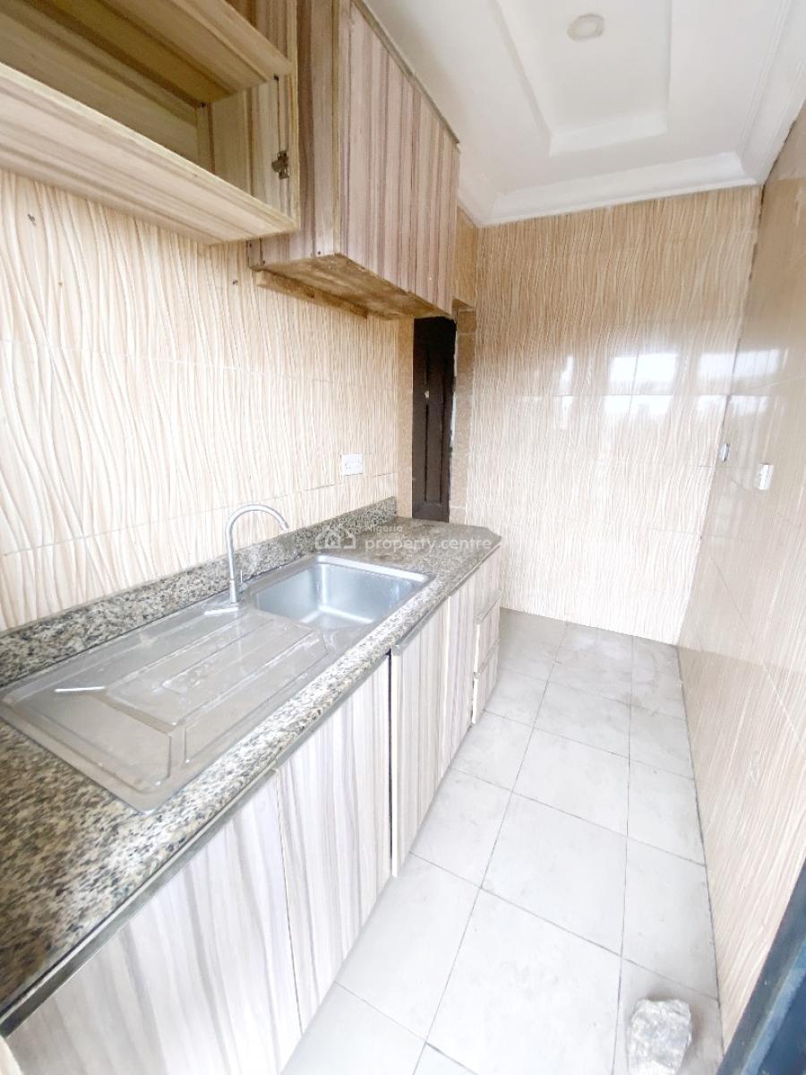 Luxury 2 Bedroom Flat, Extension, Omole Phase 2, Ikeja, Lagos, Flat / Apartment for Rent