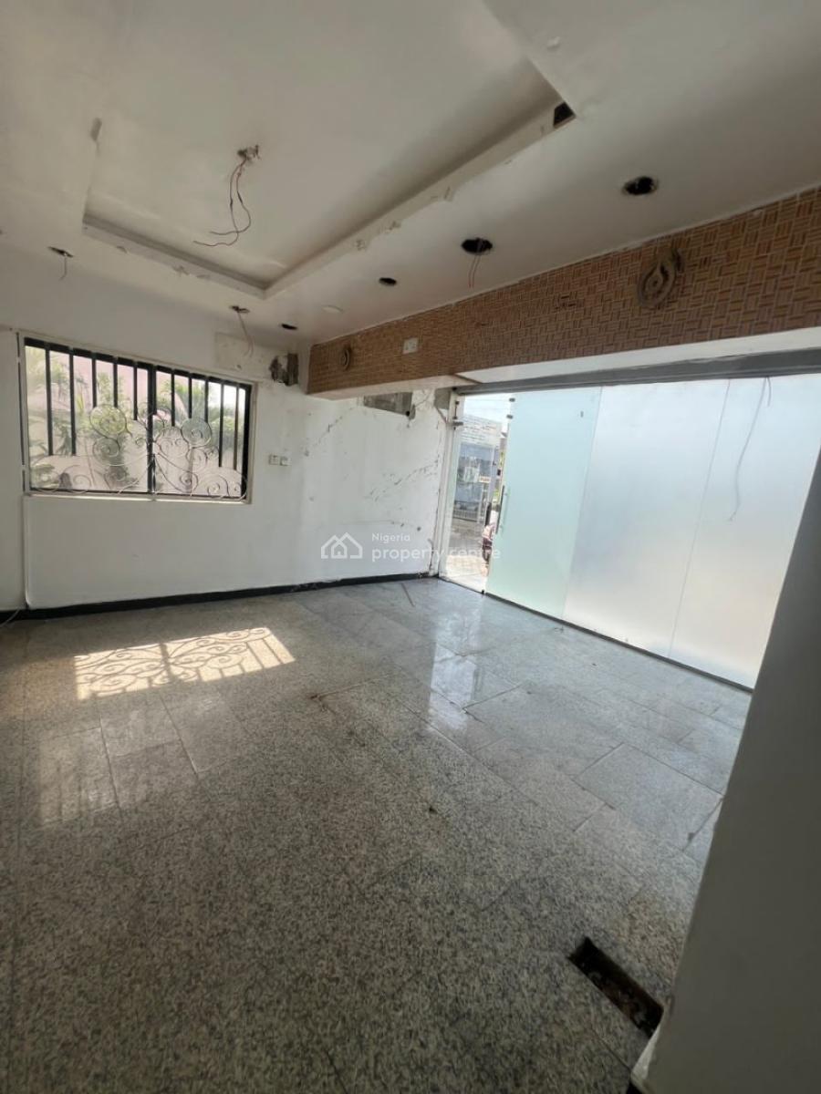 Lovely Shop Space (ground Floor), Lekki Phase 1, Lekki, Lagos, Shop for Rent