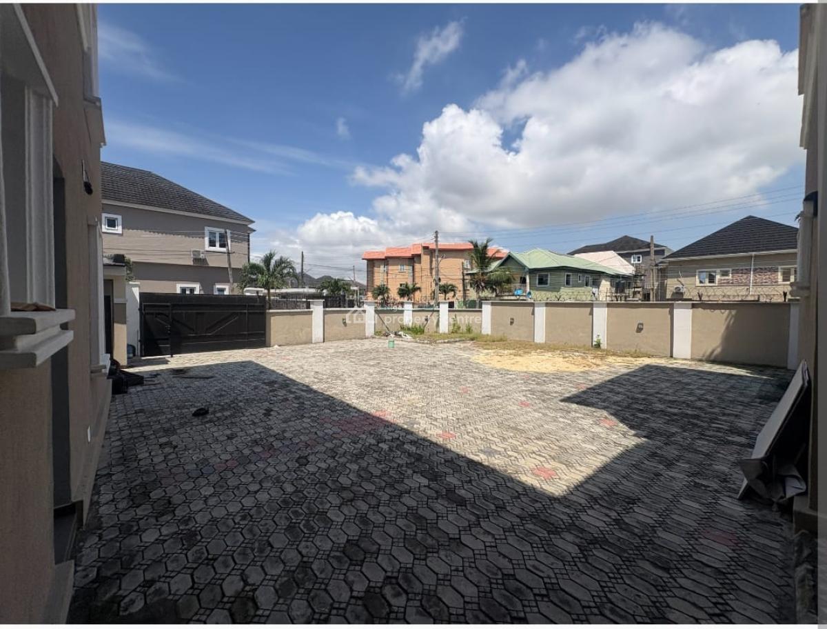Newly Built 2 Bedrooms Apartments, Agungi, Lekki, Lagos, Flat / Apartment for Sale