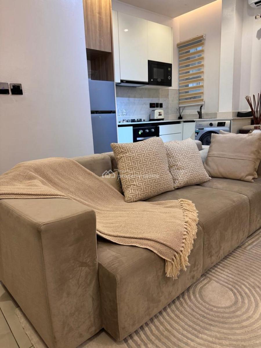 Luxury 1 Bedroom Apartment, Off Freedom Way, Lekki Phase 1, Lekki, Lagos, Flat / Apartment for Sale