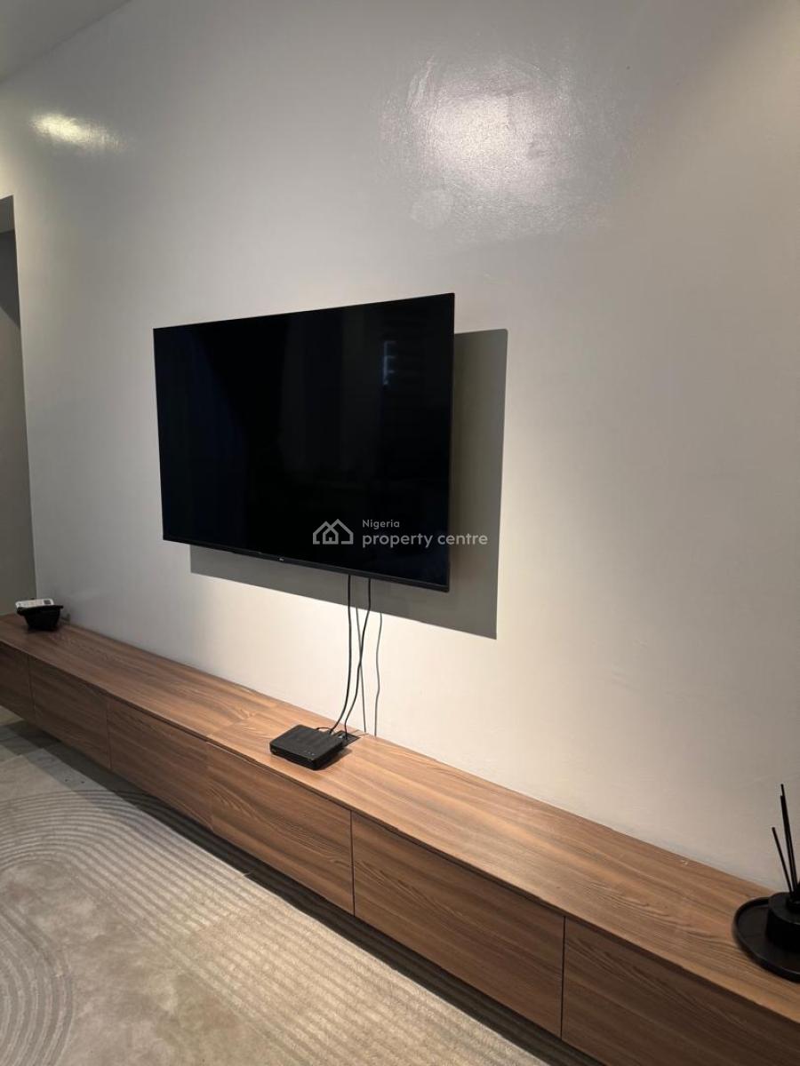 Luxury 1 Bedroom Apartment, Off Freedom Way, Lekki Phase 1, Lekki, Lagos, Flat / Apartment for Sale