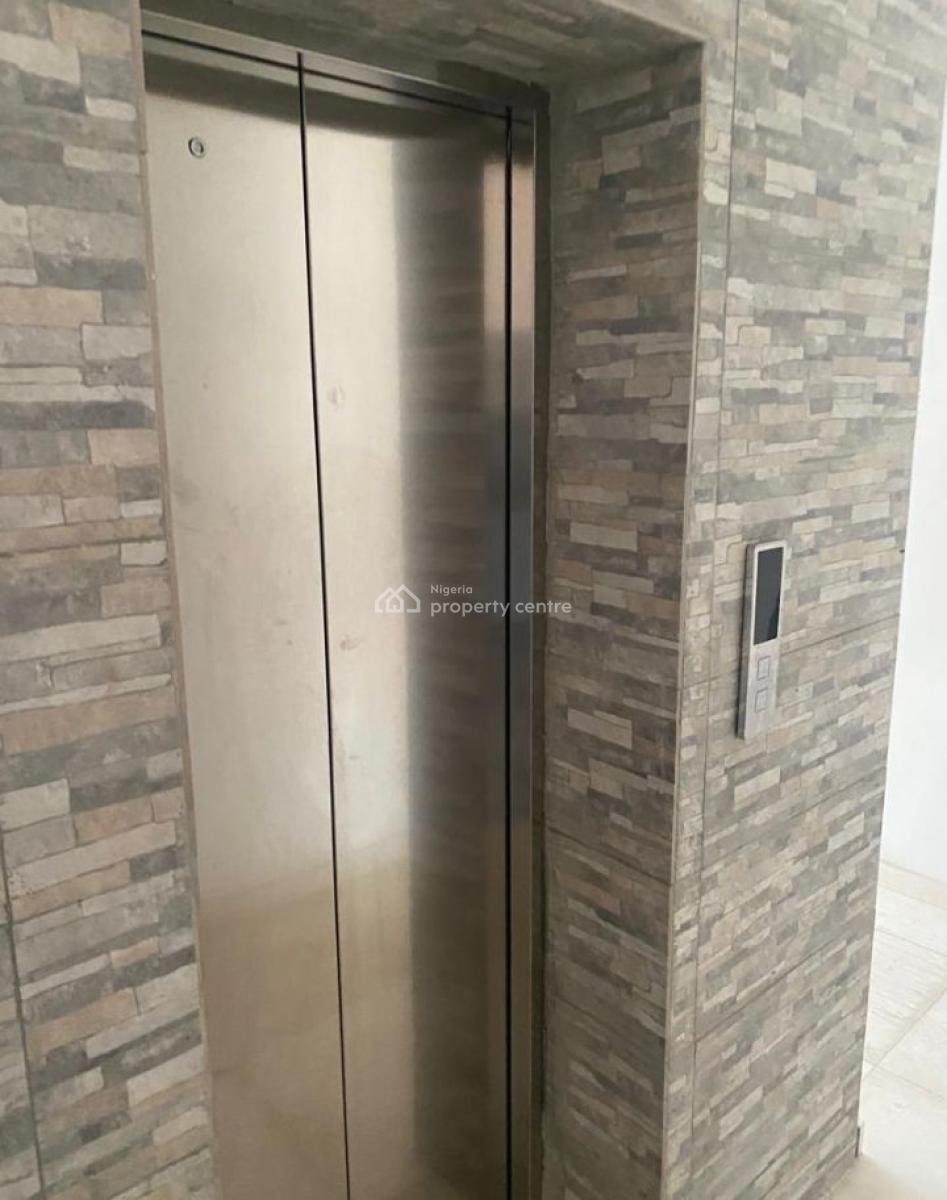 Serviced 3 Bedroom Apartment with a Room Bq, Alagomeji, Yaba, Lagos, Flat / Apartment for Rent