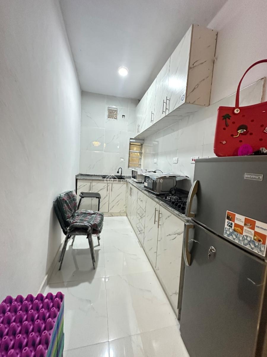 Fully Furnished 1 Bedroom Apartment, Lcc, Lekki, Lagos, Flat / Apartment Short Let